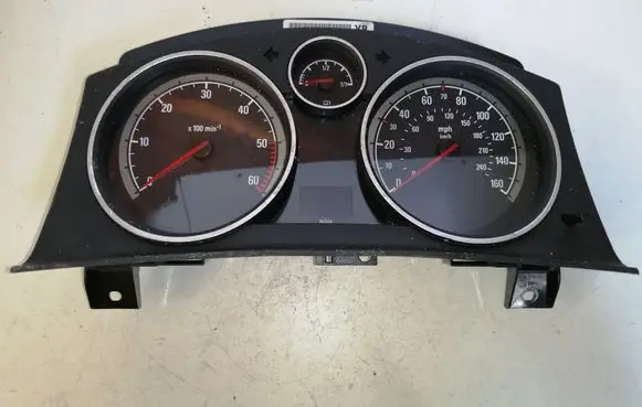 Opel Zafira B Speedometer (instrument cluster) 13309001