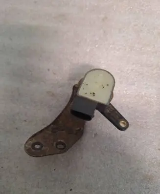 Audi A8 S8 D3 4E Rear air suspension level height sensor 4E0616571D 15160100452