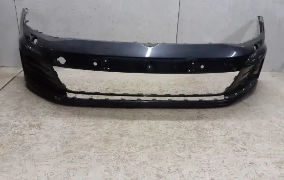 Volkswagen Golf VII Front bumper