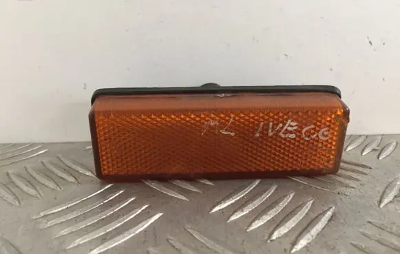 Iveco Daily 35 - 40.10 Front fender indicator light 0250001