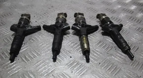 Subaru Legacy Fuel injector 16613AA02