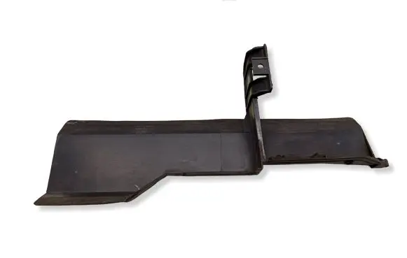 Opel Astra J Radiator trim 13335175 315671560