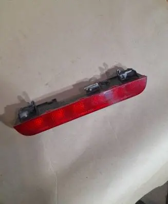 Nissan X-Trail T30 Third/center stoplight P1842