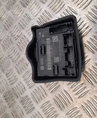 Audi A7 S7 4G Door control unit/module 4G8959792J