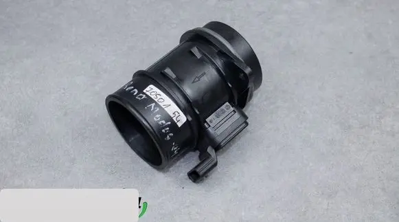 Nissan Note (E11) Mass air flow meter 8200358901