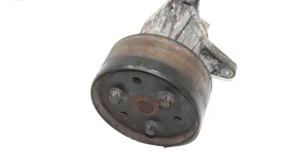 Land Rover Discovery 3 - LR3 Water pump