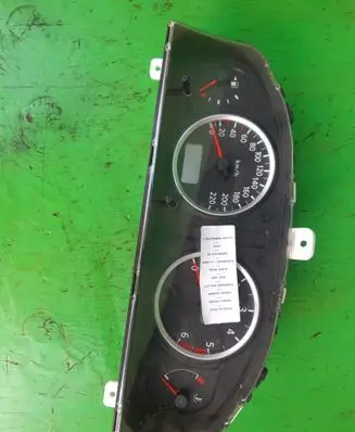 Nissan Almera N16 Speedometer (instrument cluster)