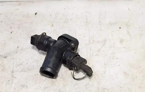 Volkswagen Transporter - Caravelle T4 Engine coolant pipe/hose 074121132
