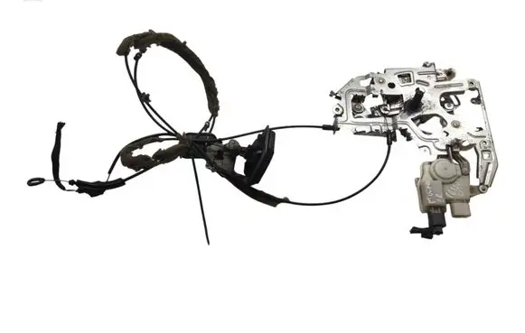 Opel Movano B Front door lock 8200766631