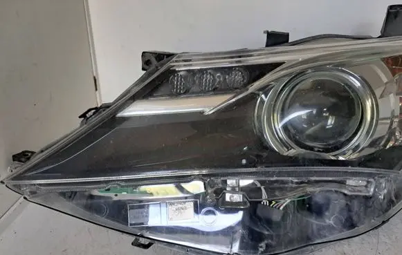Toyota Auris E180 Headlight/headlamp
