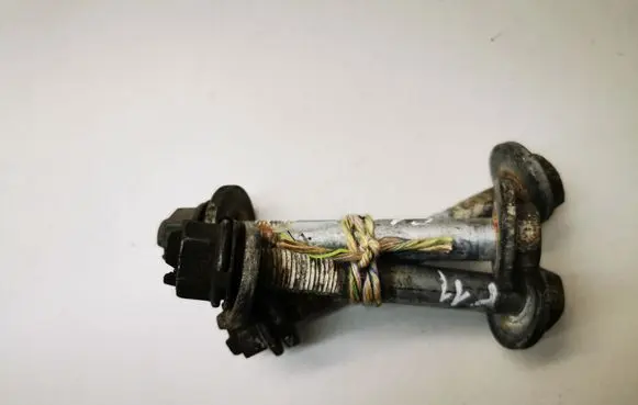 BMW 5 F10 F11 Rear suspension height sensor lever 