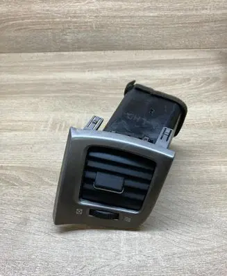 Toyota Avensis Verso Dashboard side air vent grill/cover trim 5565044080
