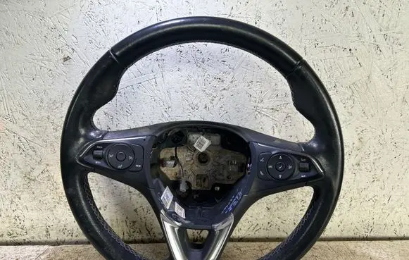 Opel Crossland X Steering wheel 34341805A 39238138 453798480