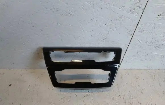 BMW X2 F39 Climate control/heater control trim 9305907