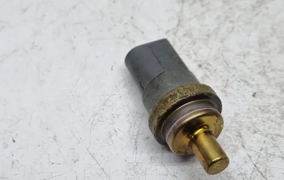 Audi A4 S4 B8 8K Coolant temperature sensor 06A919501A