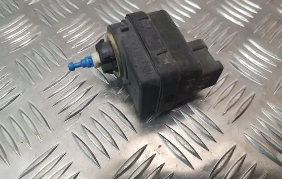 Headlight level adjustment motor