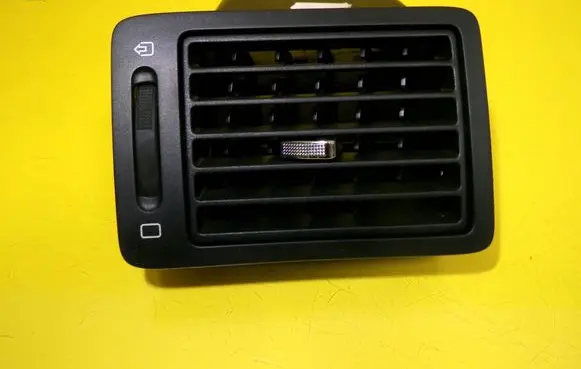 Dashboard side air vent grill/cover trim