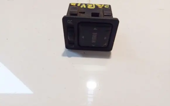 Honda CR-V Wing mirror switch 1012d23