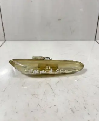BMW 1 E81 E87 Front fender indicator light 6932998