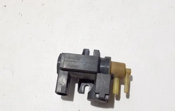 Volvo XC70 Turbo solenoid valve 30774761