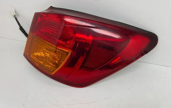 Lexus IS 220D-250-350 Rear/tail lights