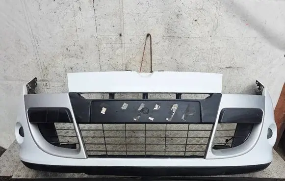 Renault Megane III Front bumper 620220005R 269160001R 269150001R