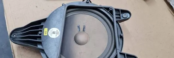 Audi A4 S4 B9 Subwoofer speaker 8W5035412