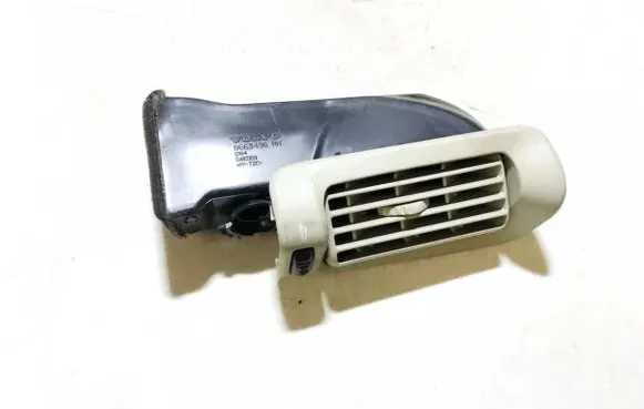 Volvo XC90 Dash center air vent grill 8663486