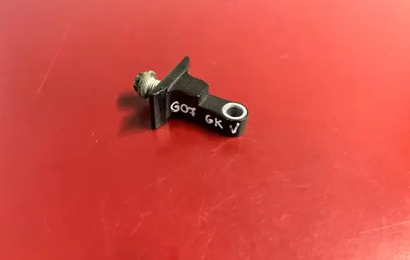 BMW X7 G07 Rear door upper hinge 7333061