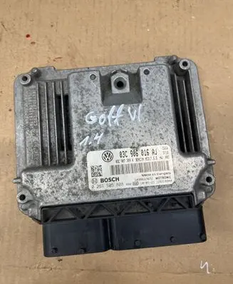 Volkswagen Golf VI Engine control unit/module 03C906016AJ 03G907309A 0261S05808