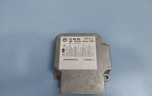 Volkswagen Touran I Airbag control unit/module 1T0909605 5WK43150
