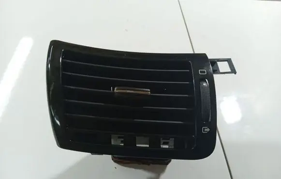 Dash center air vent grill