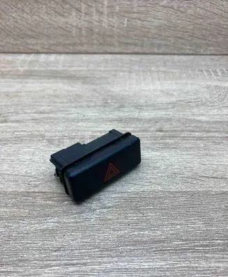 BMW 5 E39 Hazard light switch 8350947