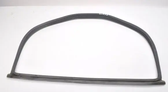 Aston Martin DB11 Seal rubber (tailgate) 