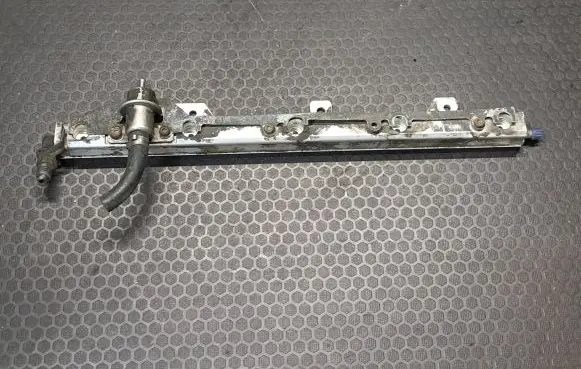 Volvo S70 V70 V70 XC Fuel main line pipe 1270570