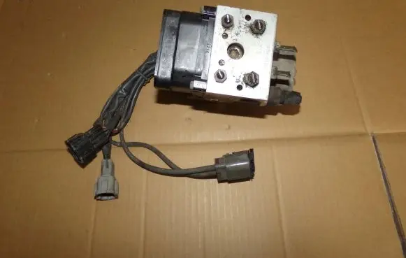 Nissan Primera ABS Pump 0265202518