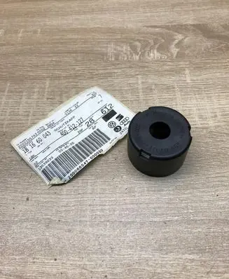 Audi A8 S8 D3 4E Lower shock absorber bracket 4D0412127
