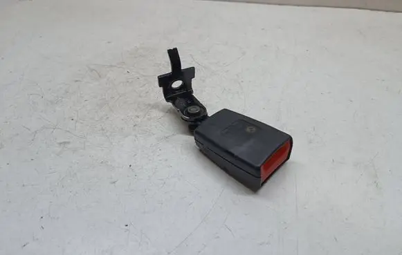 BMW X5 E70 Rear seatbelt buckle 7171197
