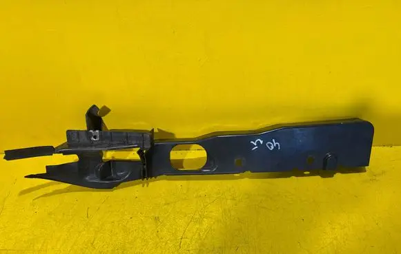 Ford Focus Front arch trim 4M51A0276A