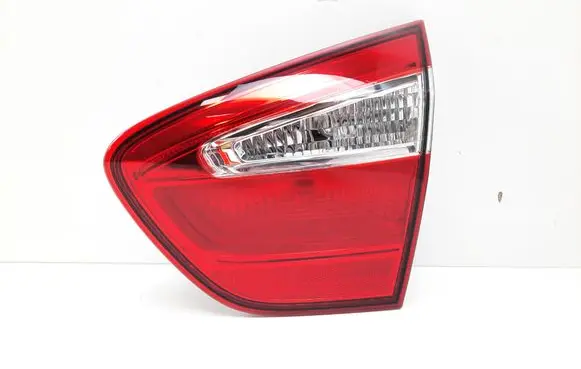 KIA Rio Tailgate rear/tail lights