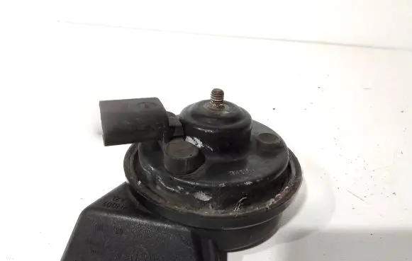 Audi A4 S4 B7 8E 8H Horn signal 007728