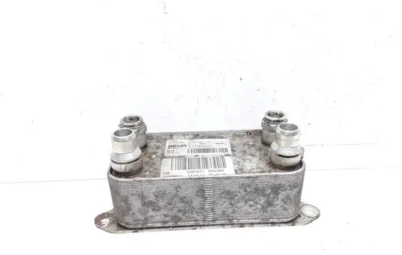Mercedes-Benz E C207 W207 Engine oil radiator A0095001100