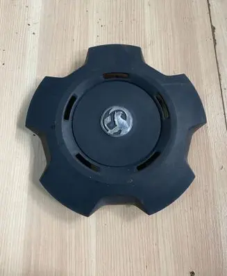 Opel Vivaro R16 wheel hub/cap/trim 93866156
