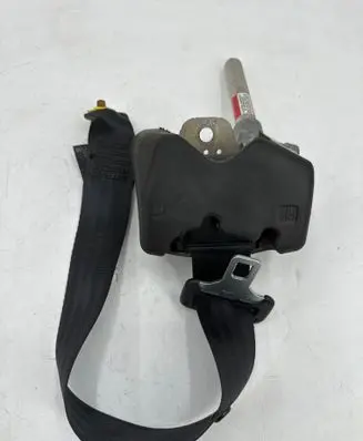 Rear seatbelt