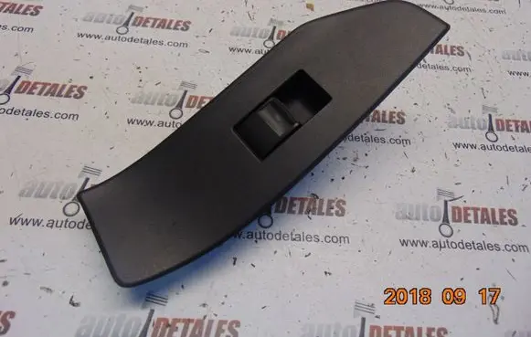 Toyota Verso Electric window control switch 742320F050