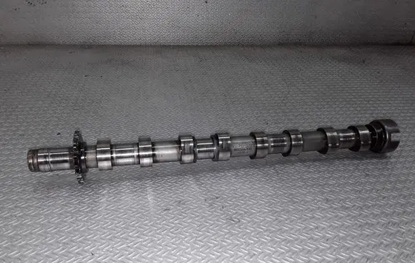 Peugeot 407 Camshaft 9654973580