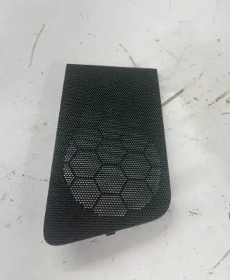 Side speaker trim/cover