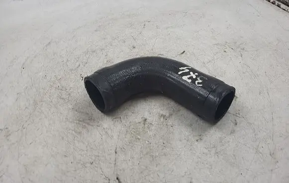 Audi A4 S4 B5 8D Intercooler hose/pipe 
