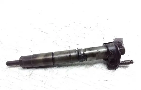 Fuel injector