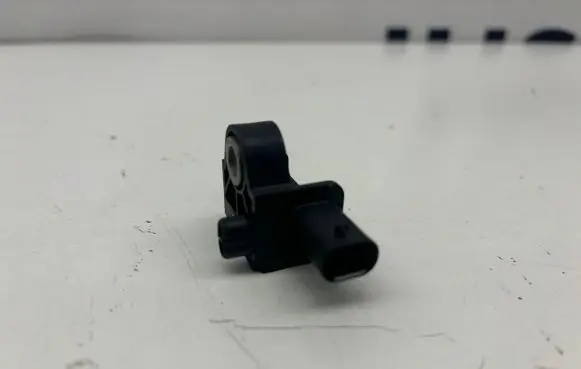 Mercedes-Benz S AMG W222 Airbag deployment crash/impact sensor 2229051400